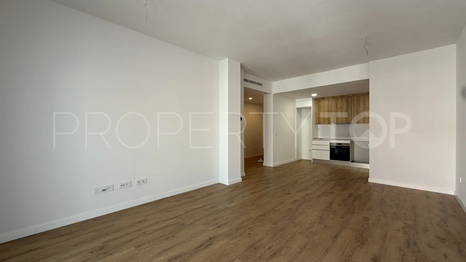 For sale apartment in Estepona Centre