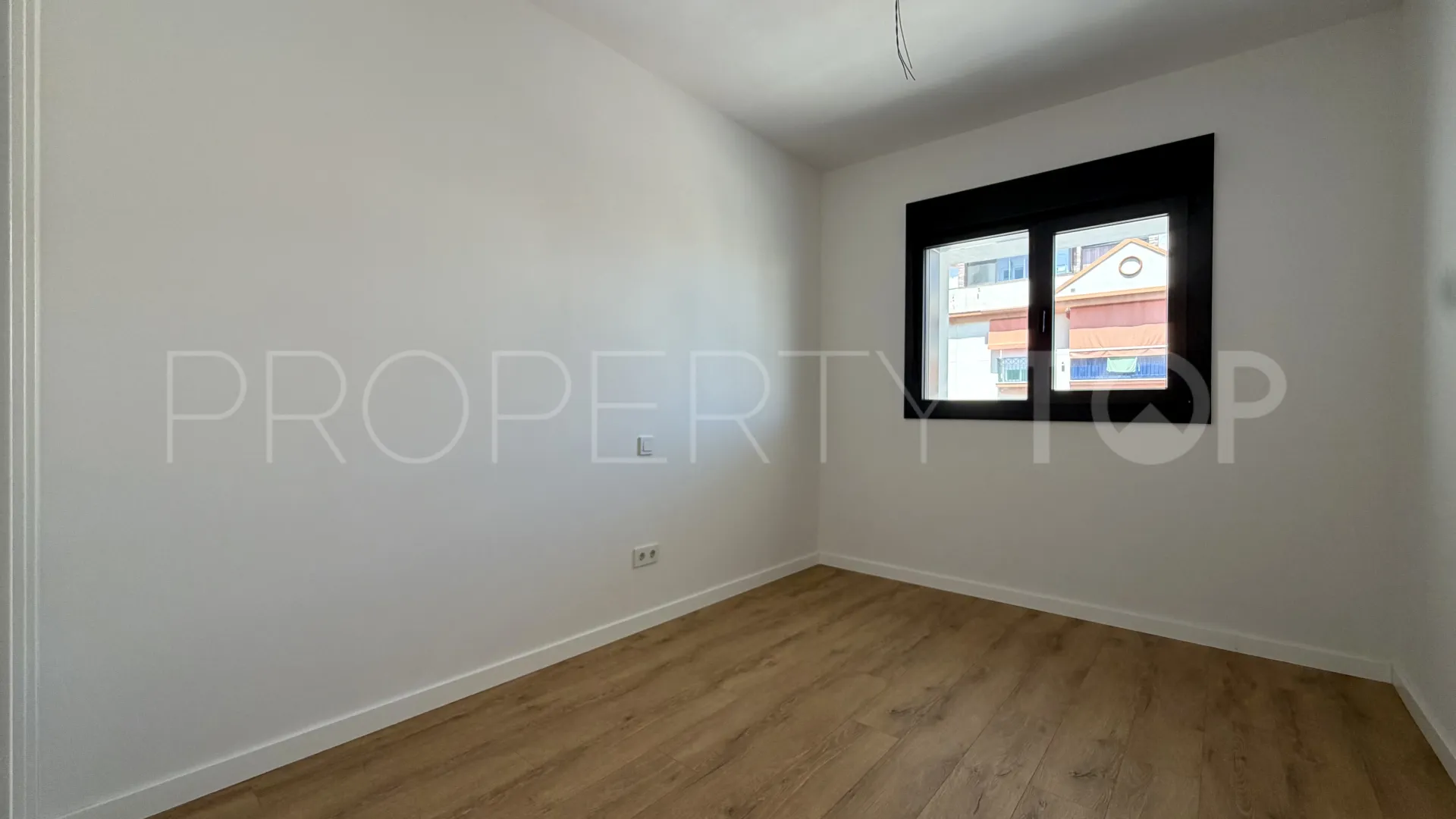 For sale apartment in Estepona Centre