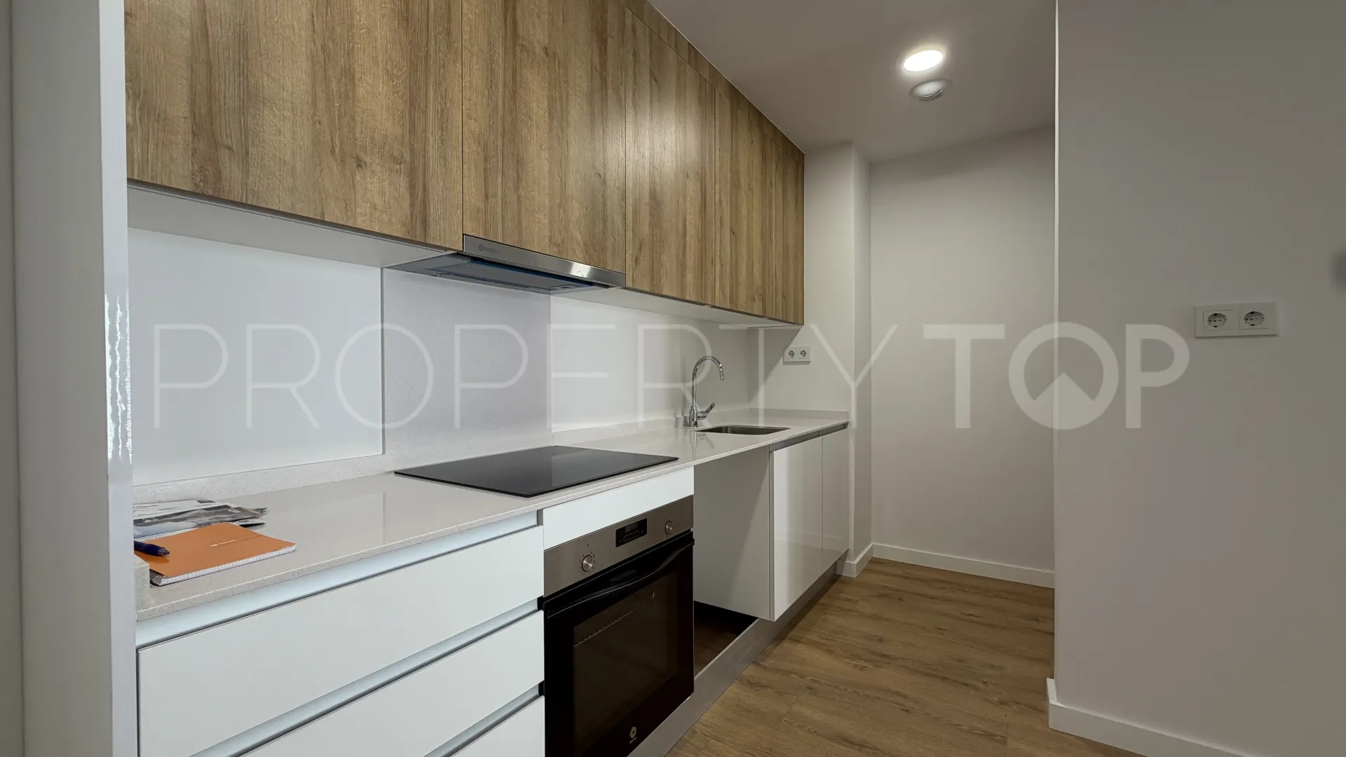 For sale apartment in Estepona Centre