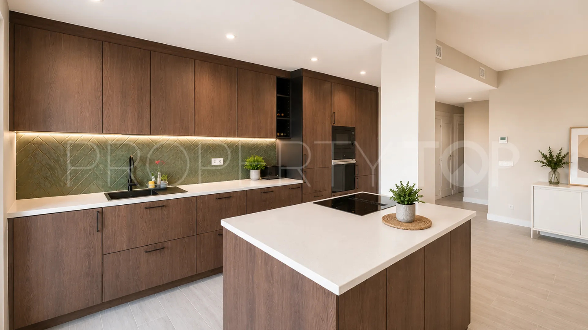 Apartment for sale in Estepona Town