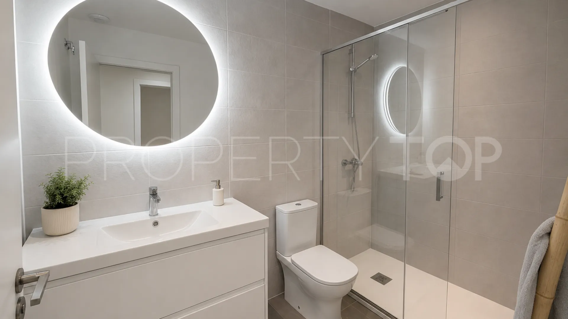 Apartment for sale in Estepona Town