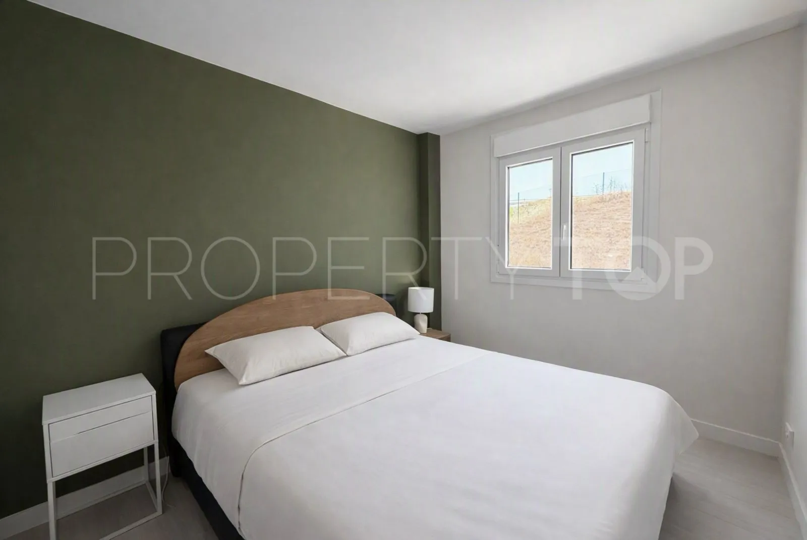 Apartment for sale in Estepona Town