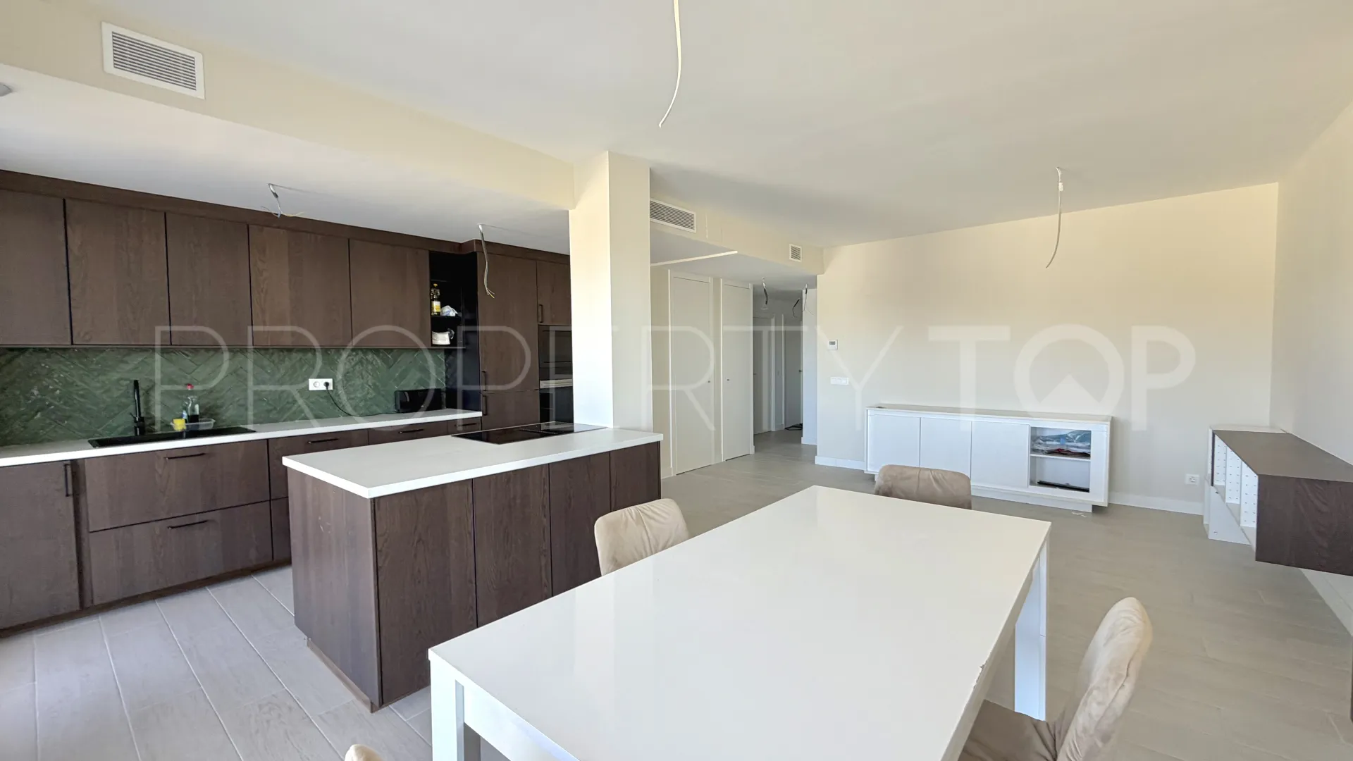 Apartment for sale in Estepona Town
