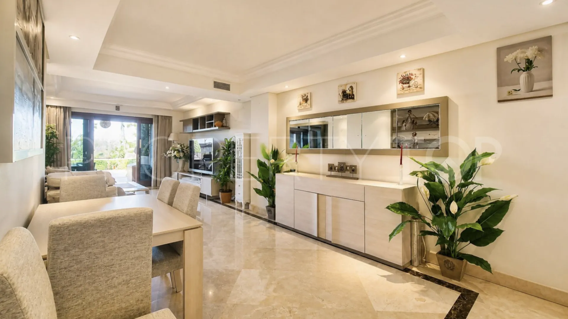 Apartamento planta baja a la venta de 2 dormitorios en Mar Azul