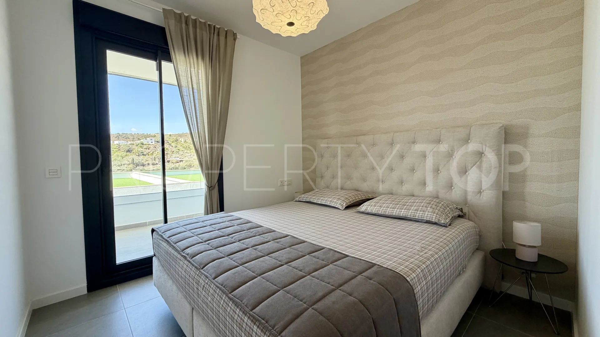 Duplex con 3 dormitorios en venta en Bahia de las Rocas