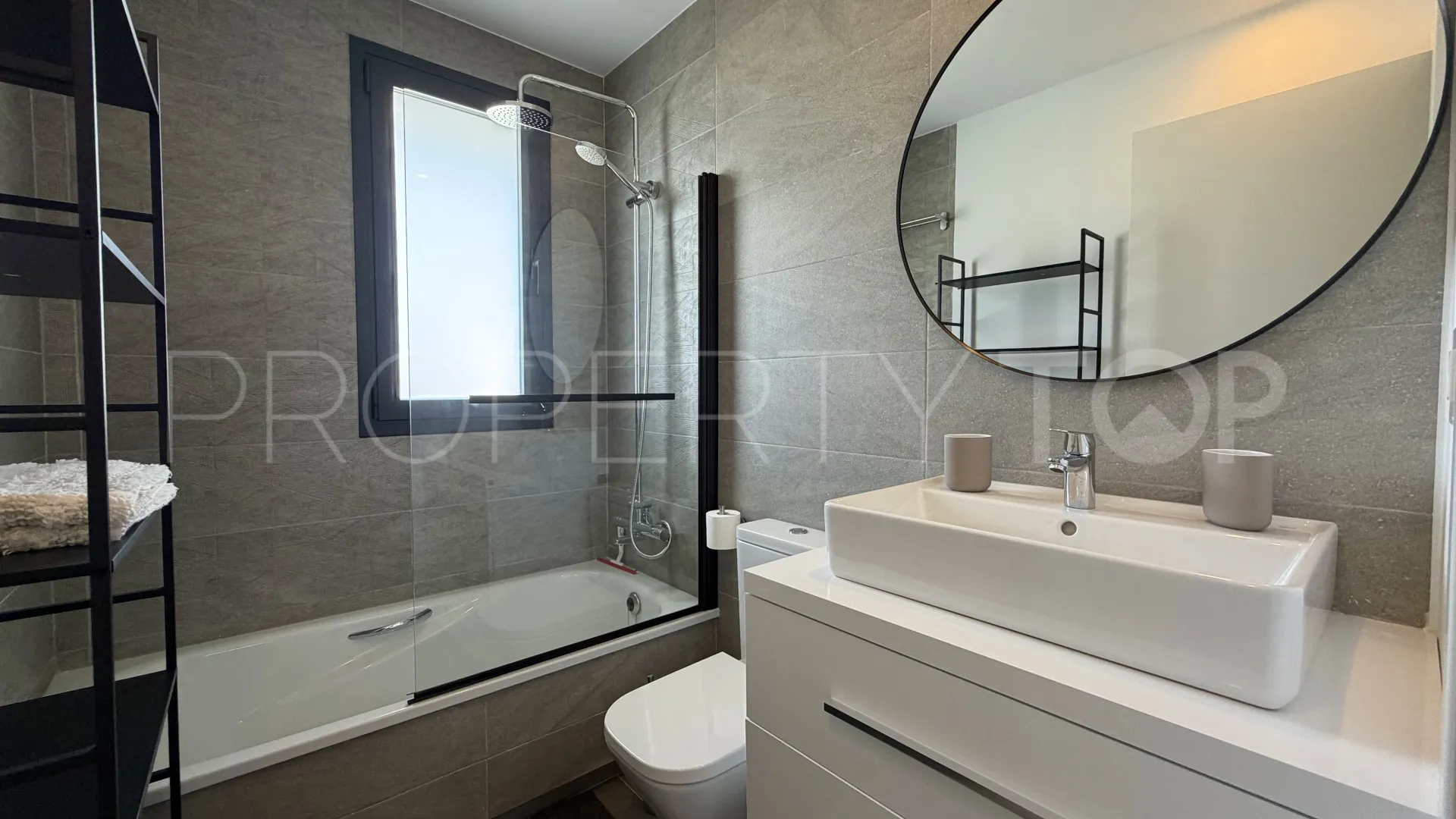 Duplex con 3 dormitorios en venta en Bahia de las Rocas