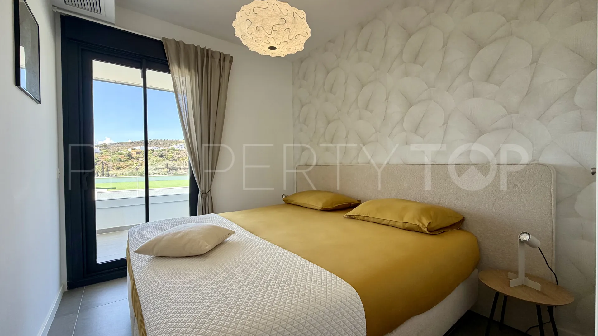 Duplex con 3 dormitorios en venta en Bahia de las Rocas