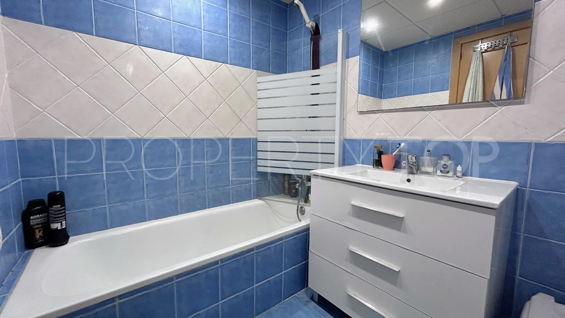 For sale apartment in Selwo