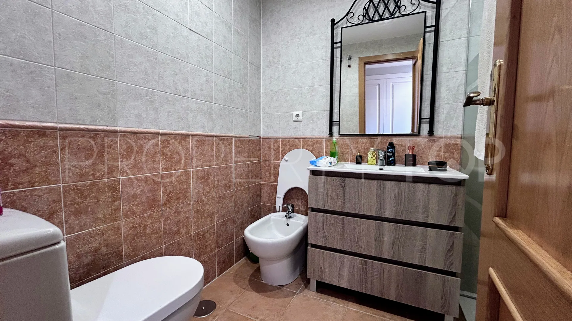 For sale apartment in Selwo