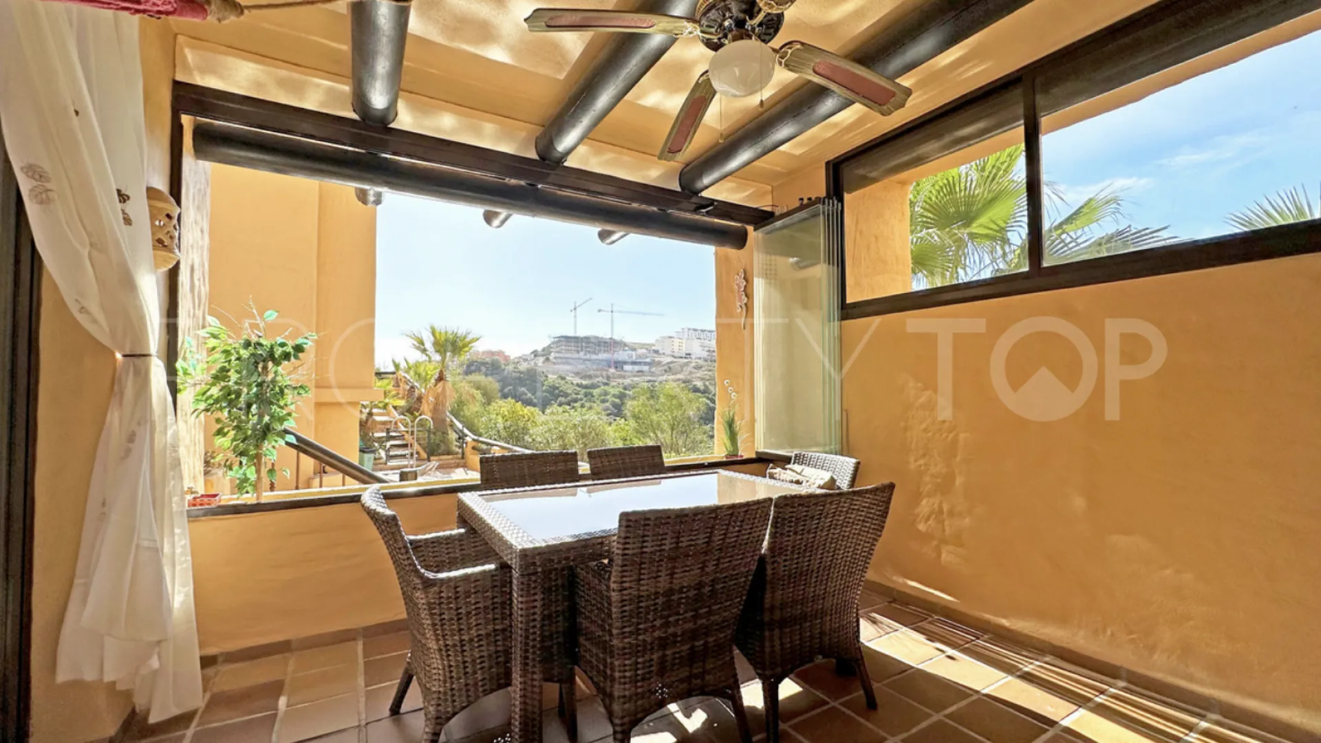 Coto Real apartment for sale