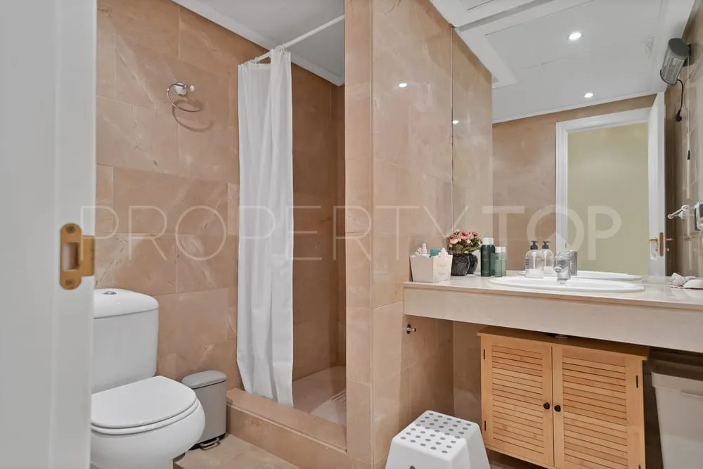 Coto Real apartment for sale