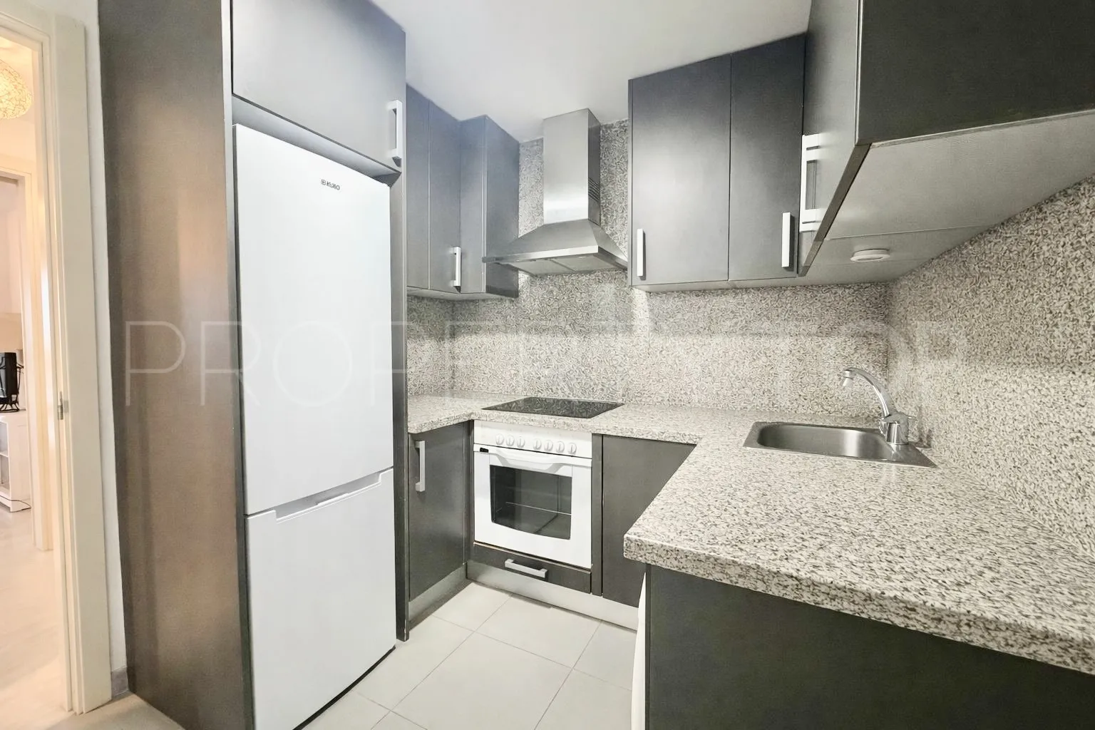 Comprar apartamento planta baja en Valle Romano con 3 dormitorios