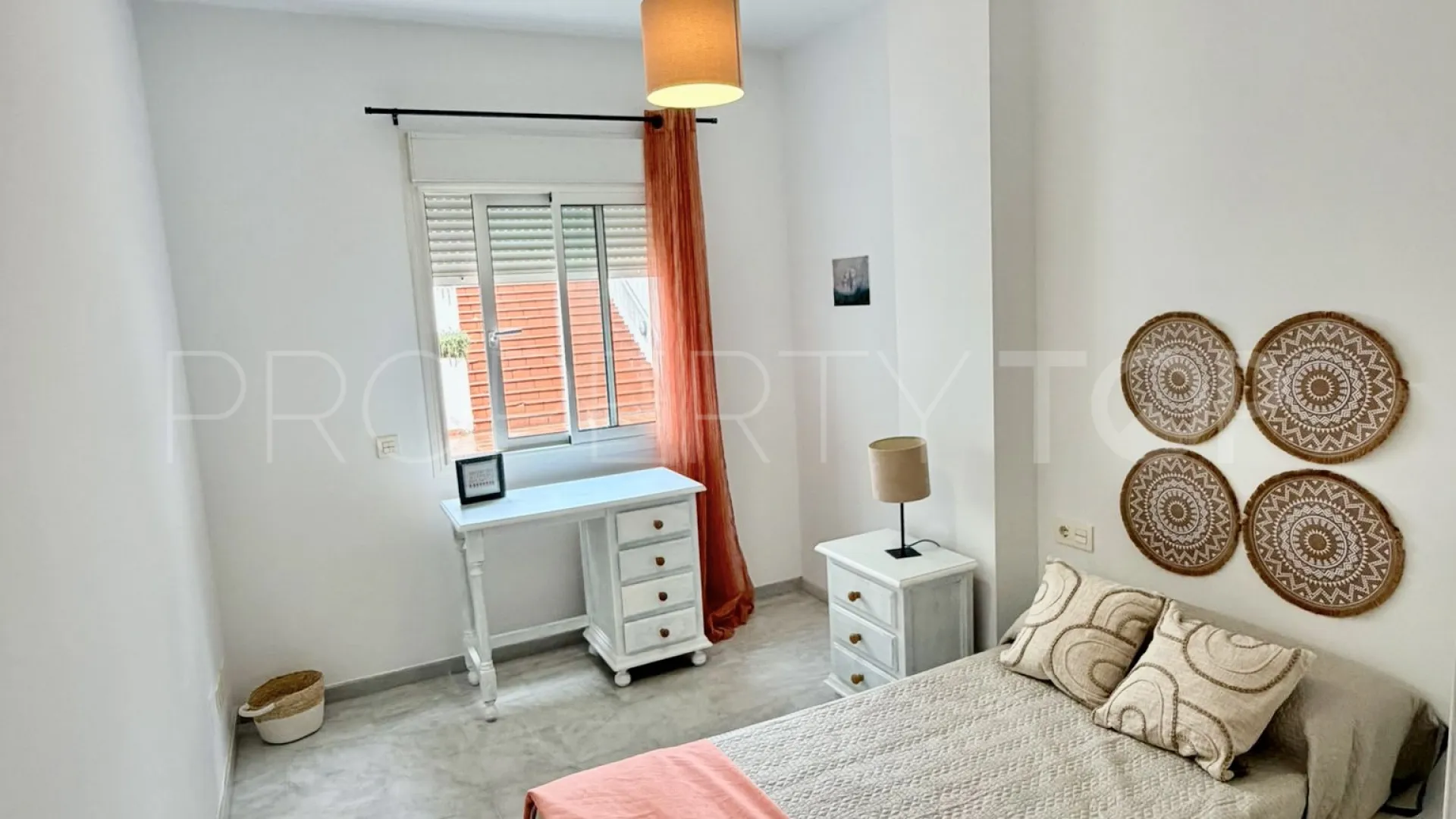 Comprar apartamento planta baja en Valle Romano con 3 dormitorios