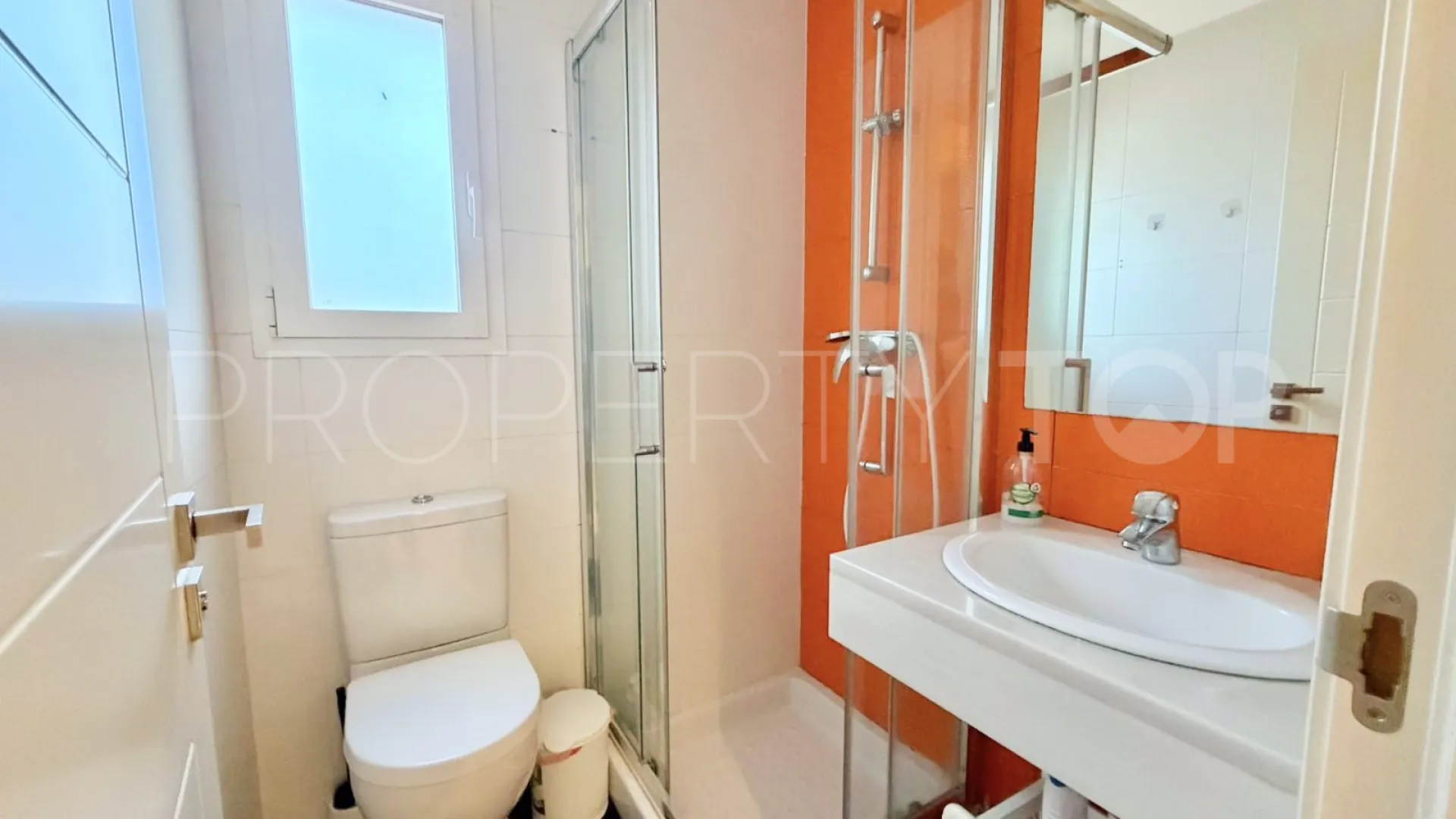 Comprar apartamento planta baja en Valle Romano con 3 dormitorios