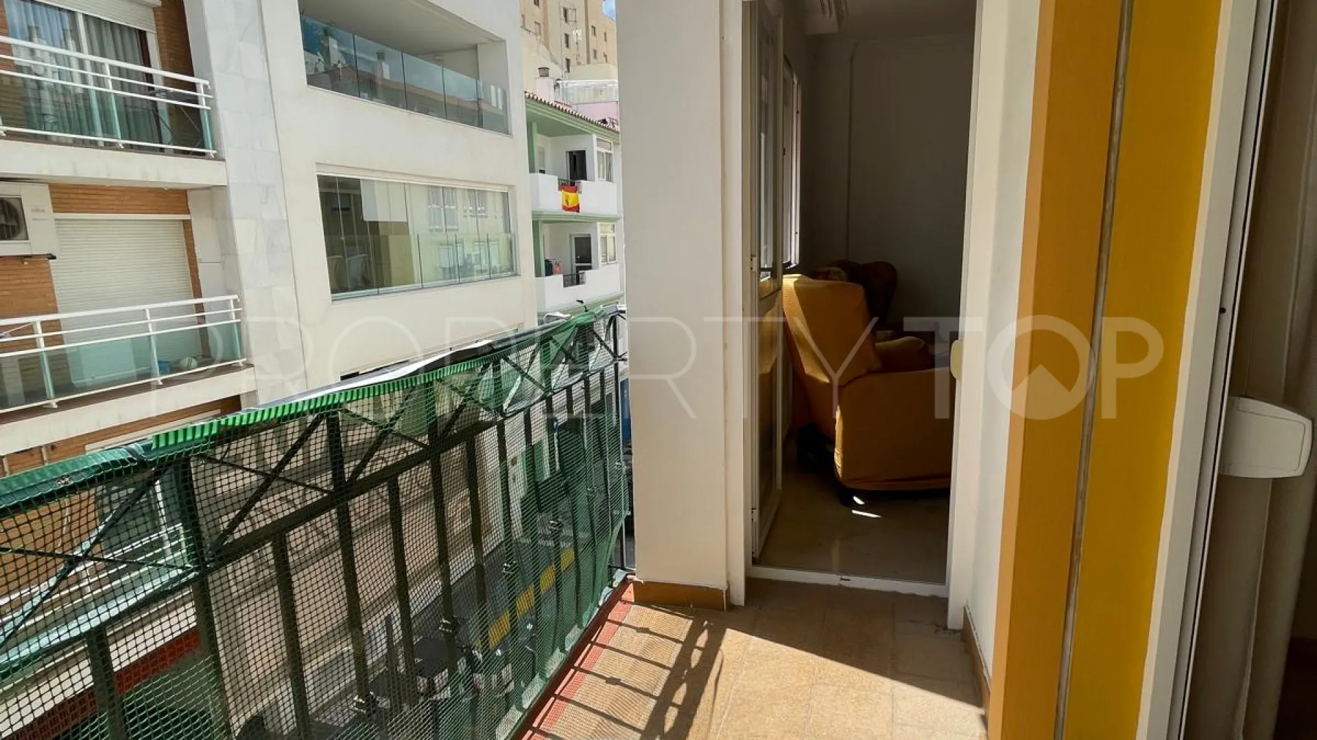 For sale Estepona Centre apartment with 2 bedrooms