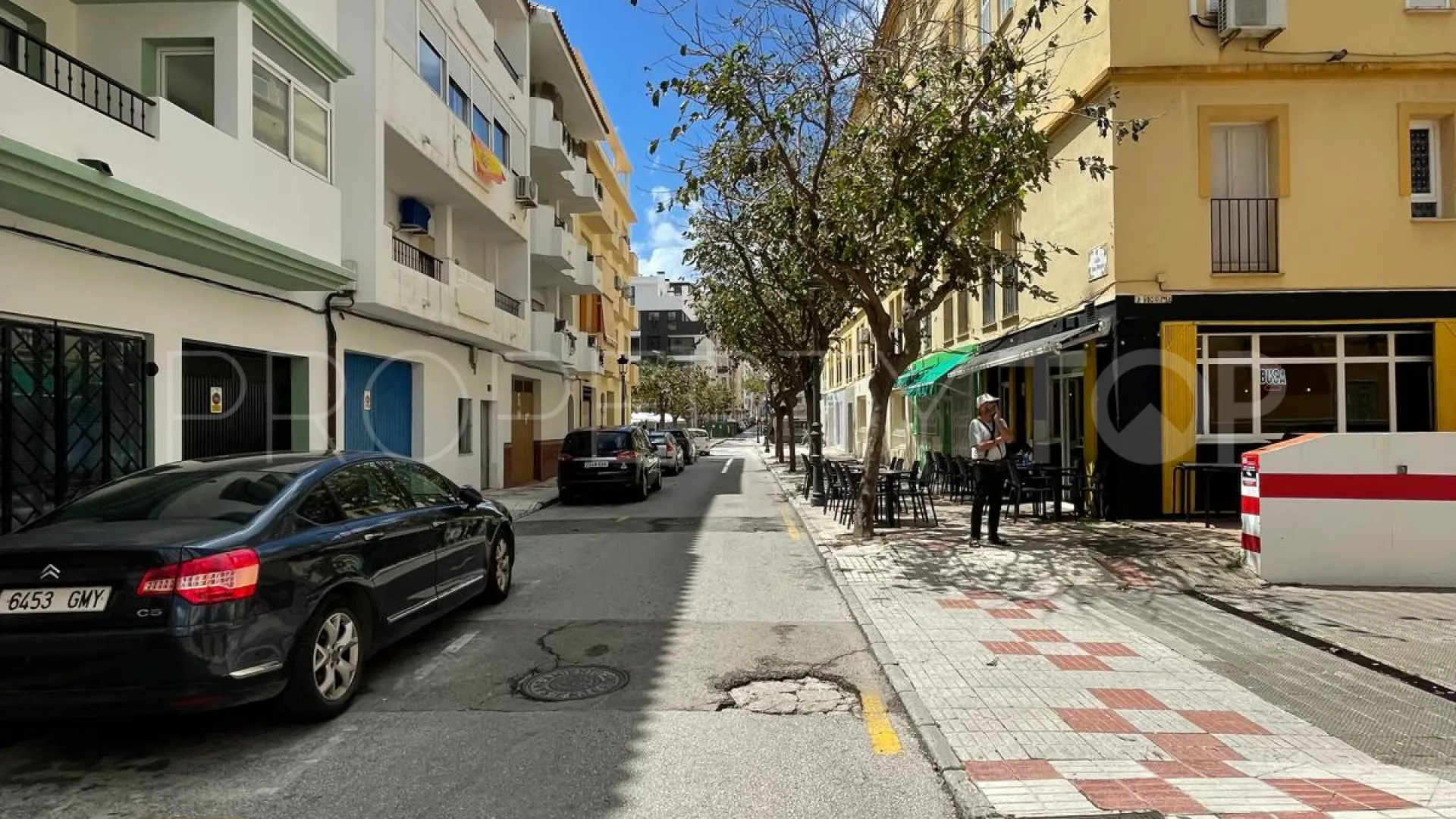 For sale Estepona Centre apartment with 2 bedrooms