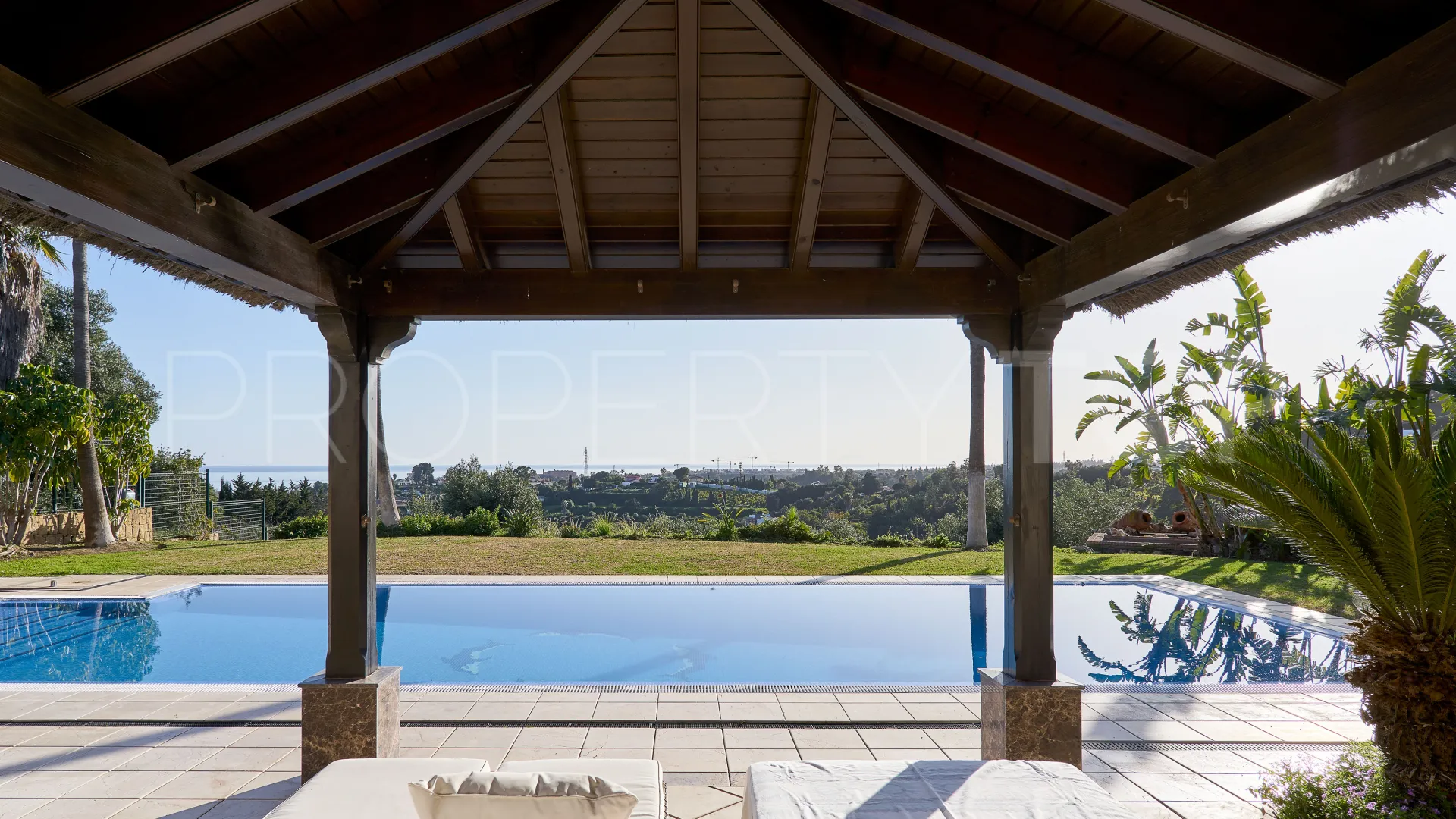 Buy El Padron villa with 4 bedrooms