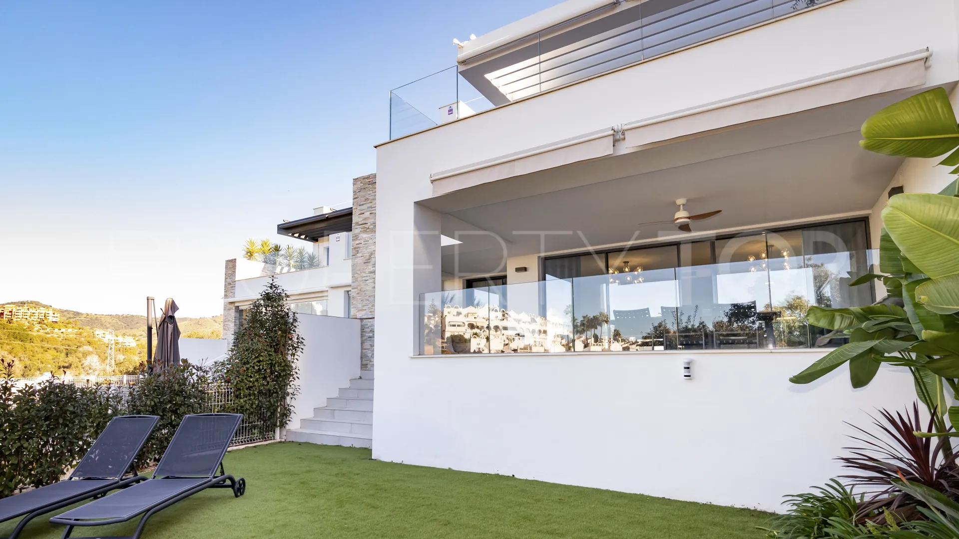 Artola, duplex de 4 dormitorios a la venta