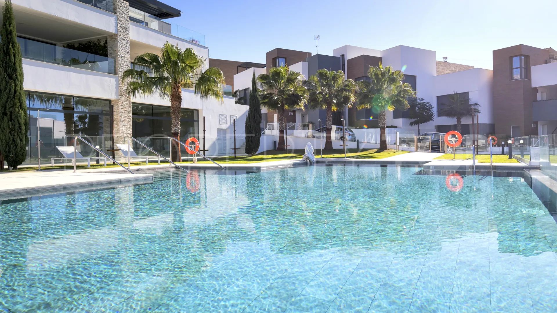 Artola, duplex de 4 dormitorios a la venta