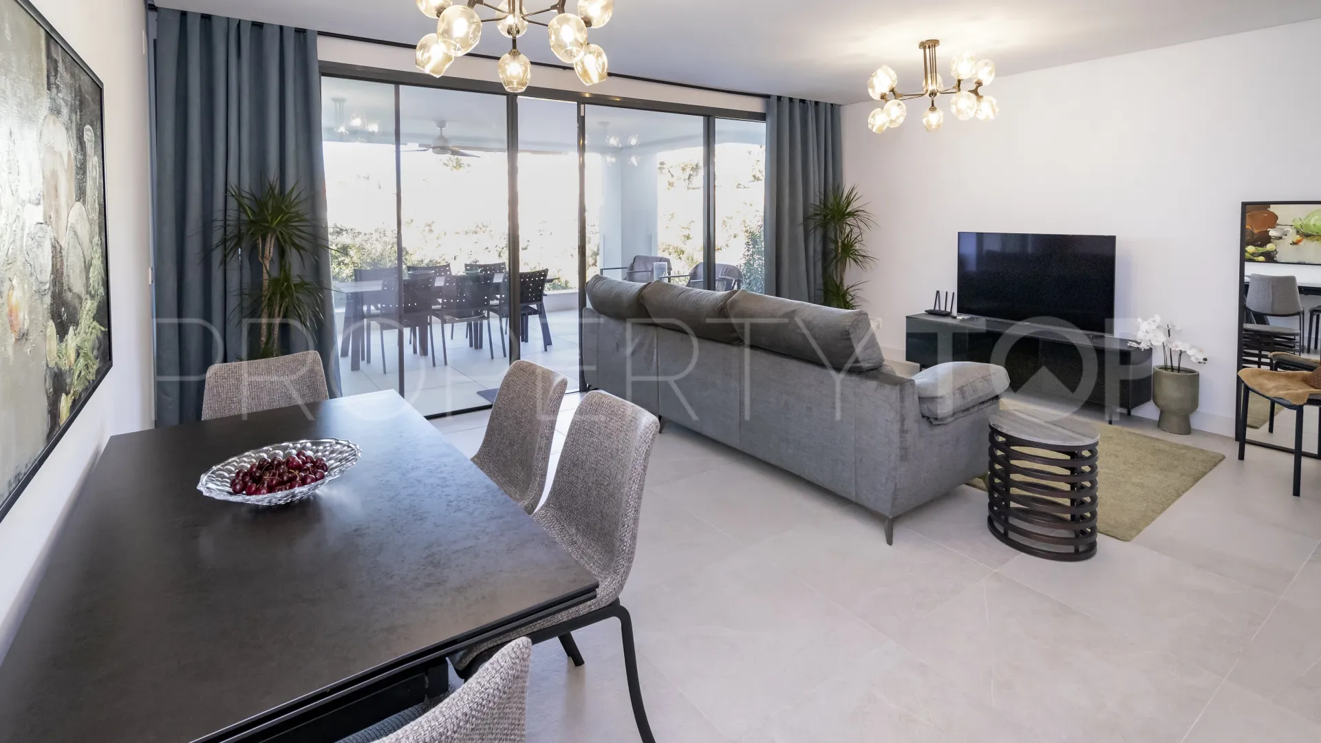 Artola, duplex de 4 dormitorios a la venta