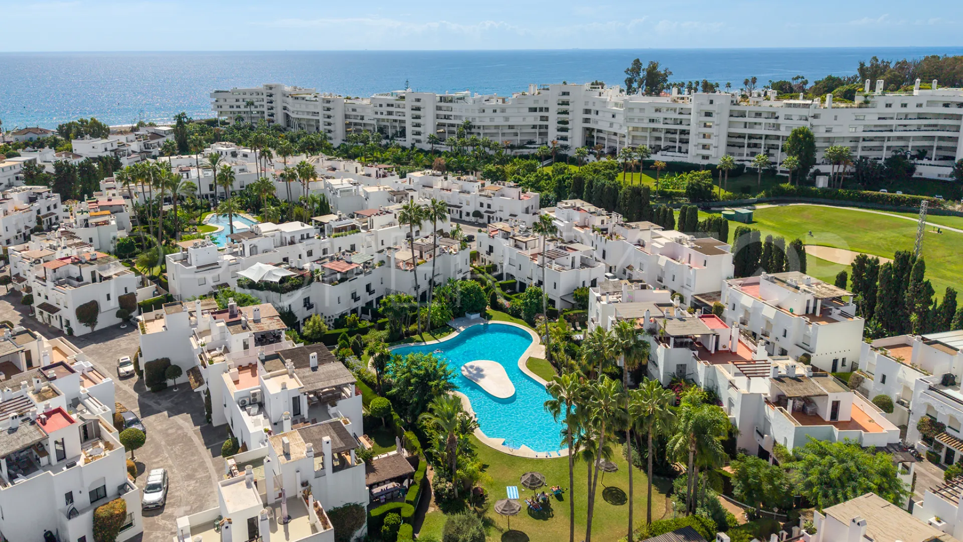 4 bedrooms Linda Vista Baja semi detached house for sale
