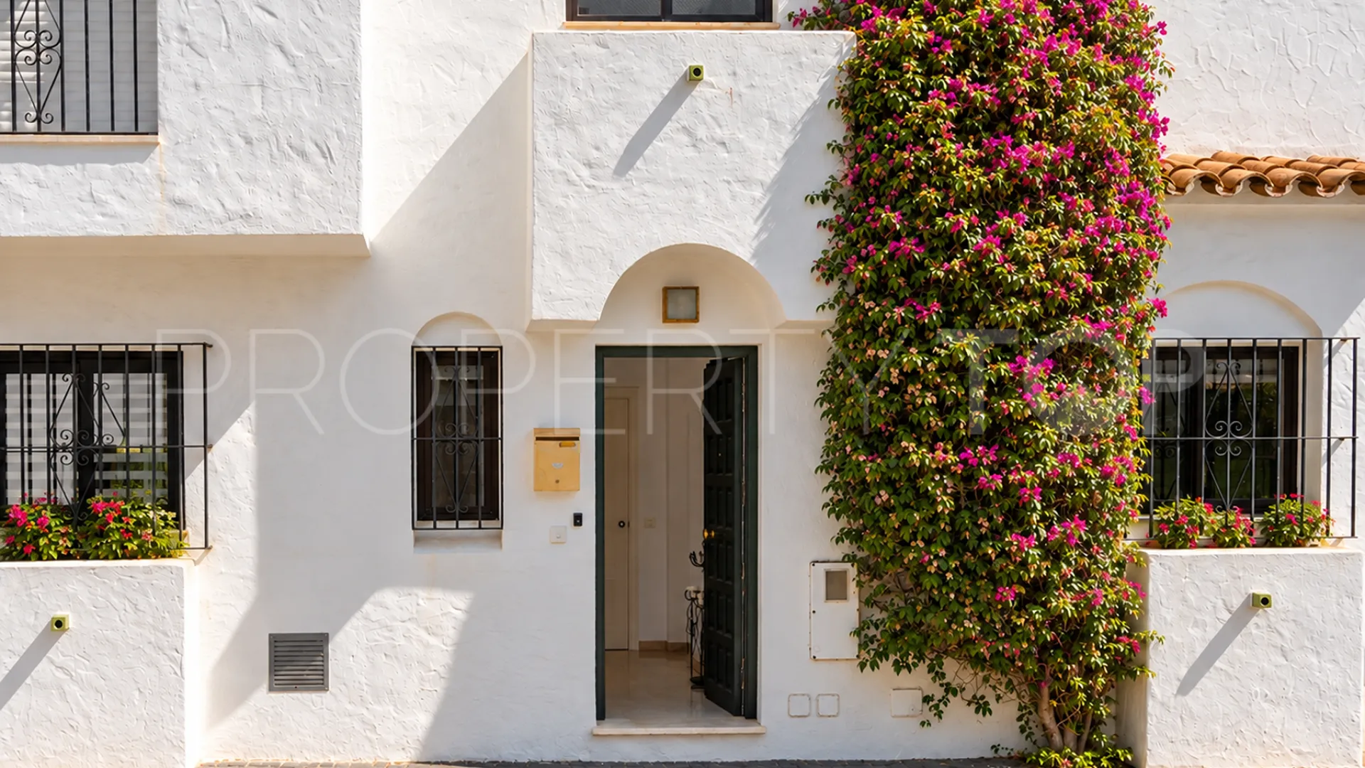 4 bedrooms Linda Vista Baja semi detached house for sale