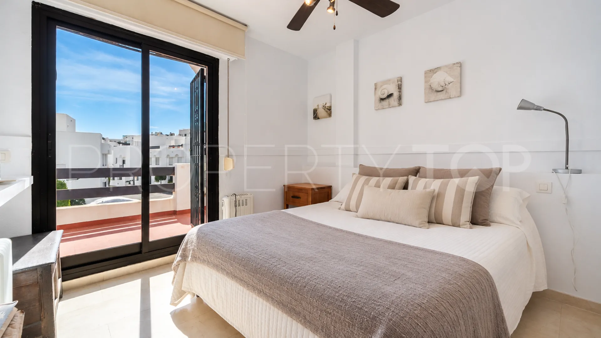 4 bedrooms Linda Vista Baja semi detached house for sale