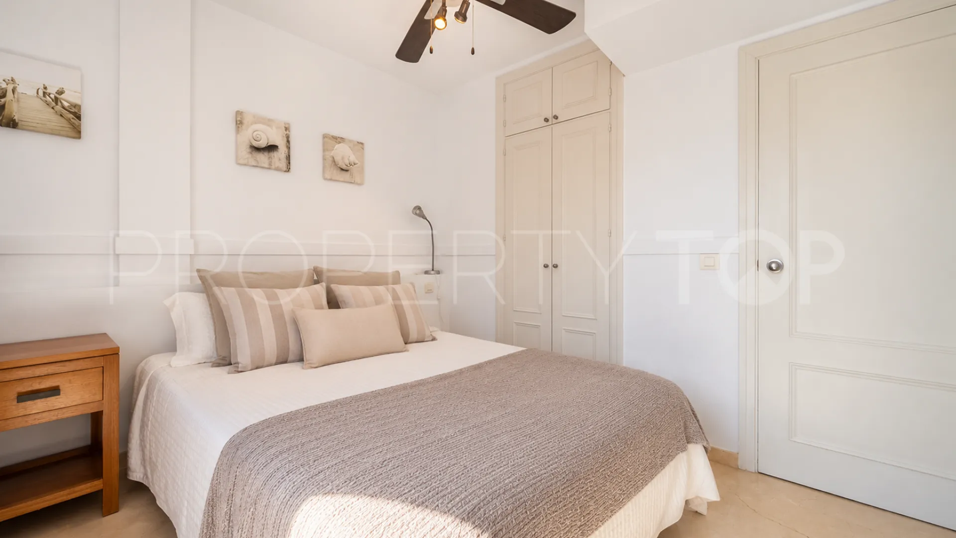 4 bedrooms Linda Vista Baja semi detached house for sale