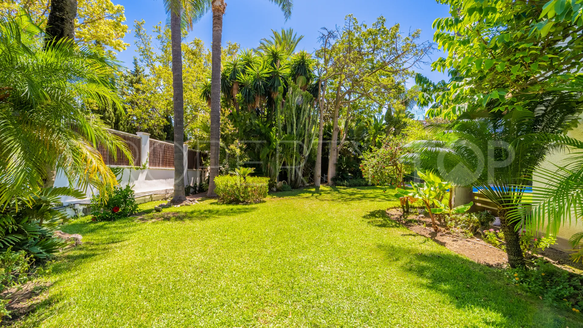 4 bedrooms house in Guadalmina Alta for sale