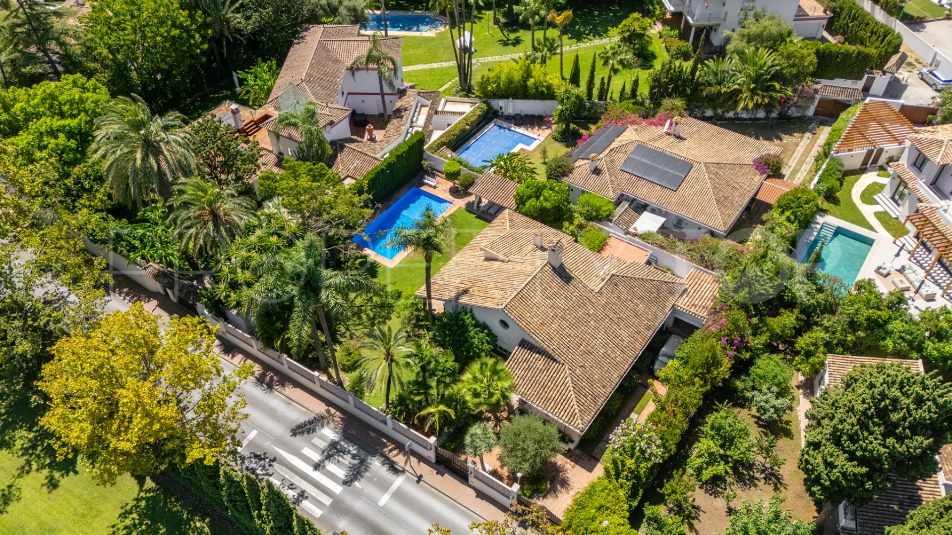 4 bedrooms house in Guadalmina Alta for sale