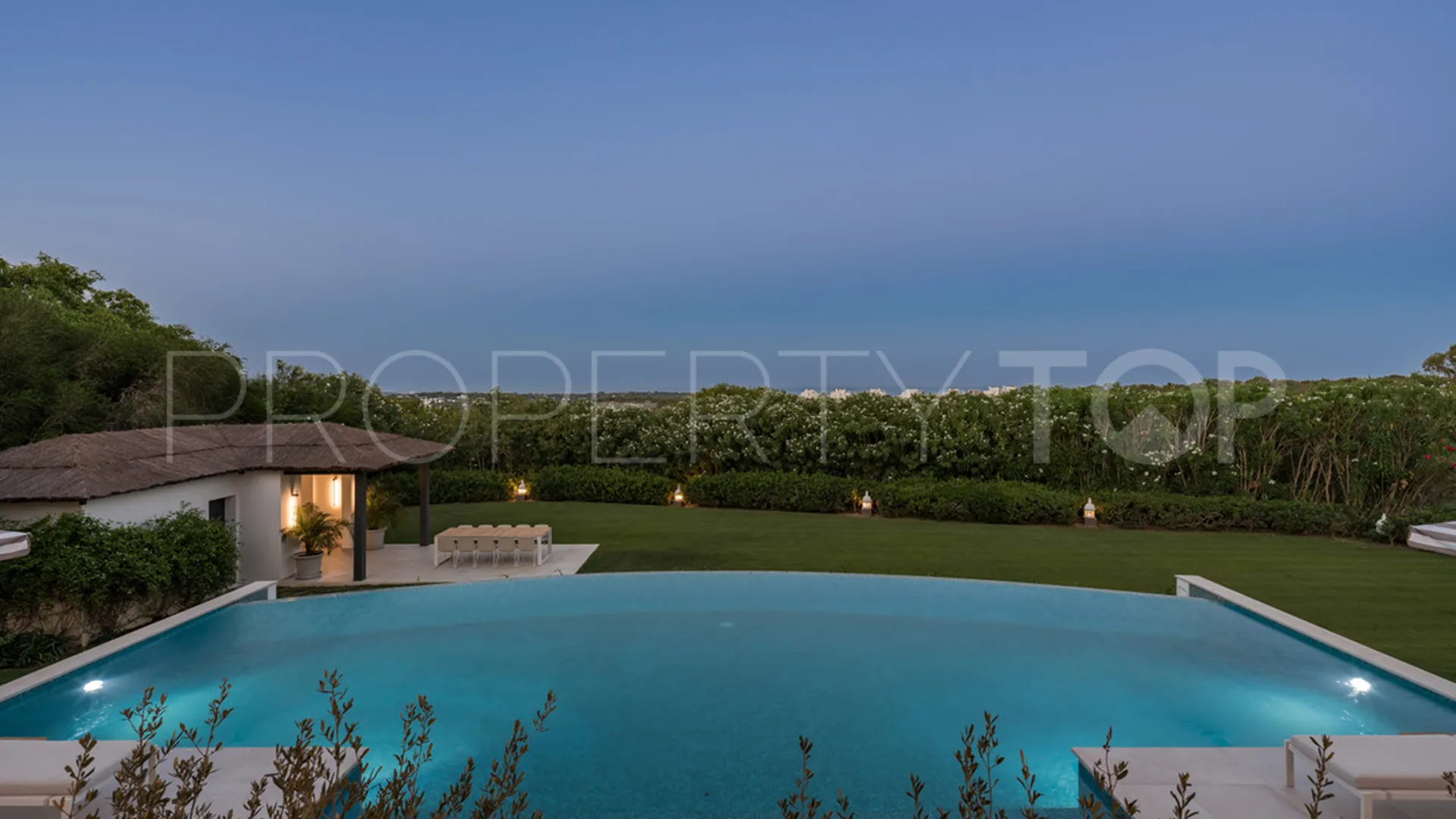 Comprar villa en Zona G con 6 dormitorios