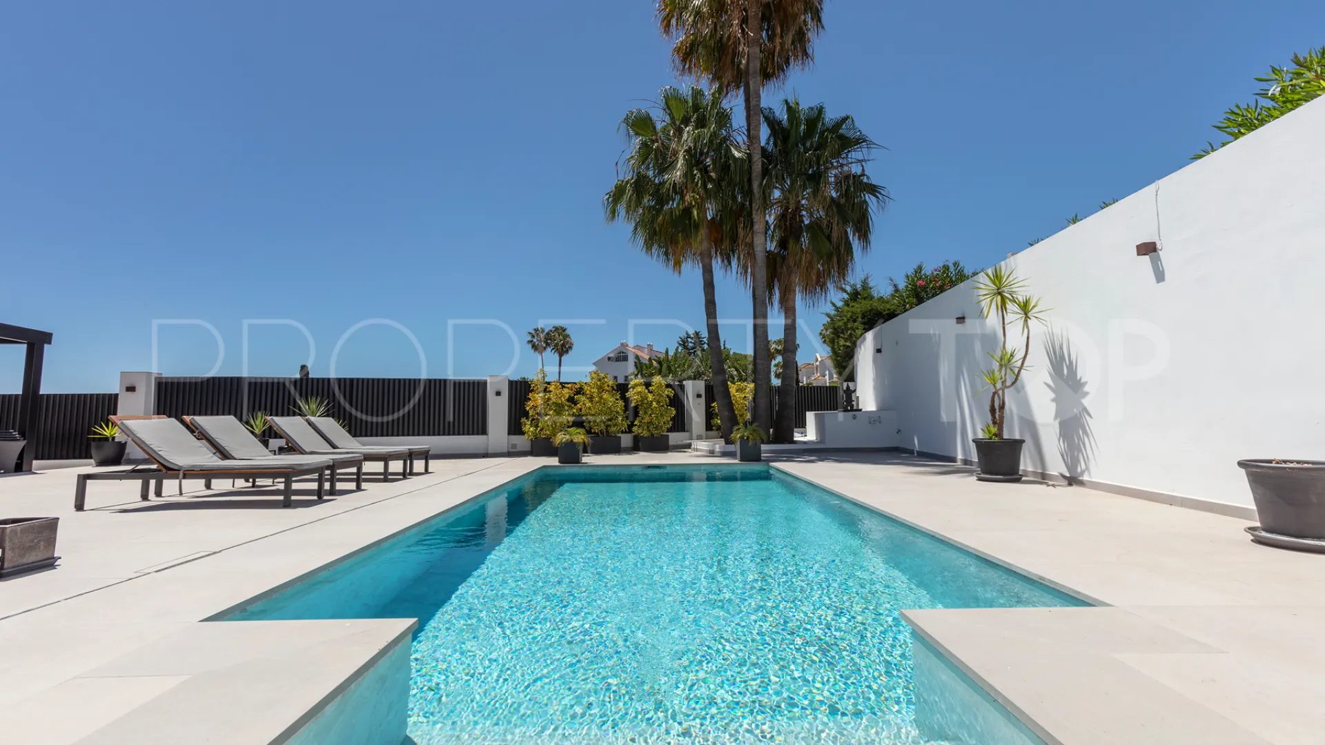 6 bedrooms villa for sale in Mar y Monte