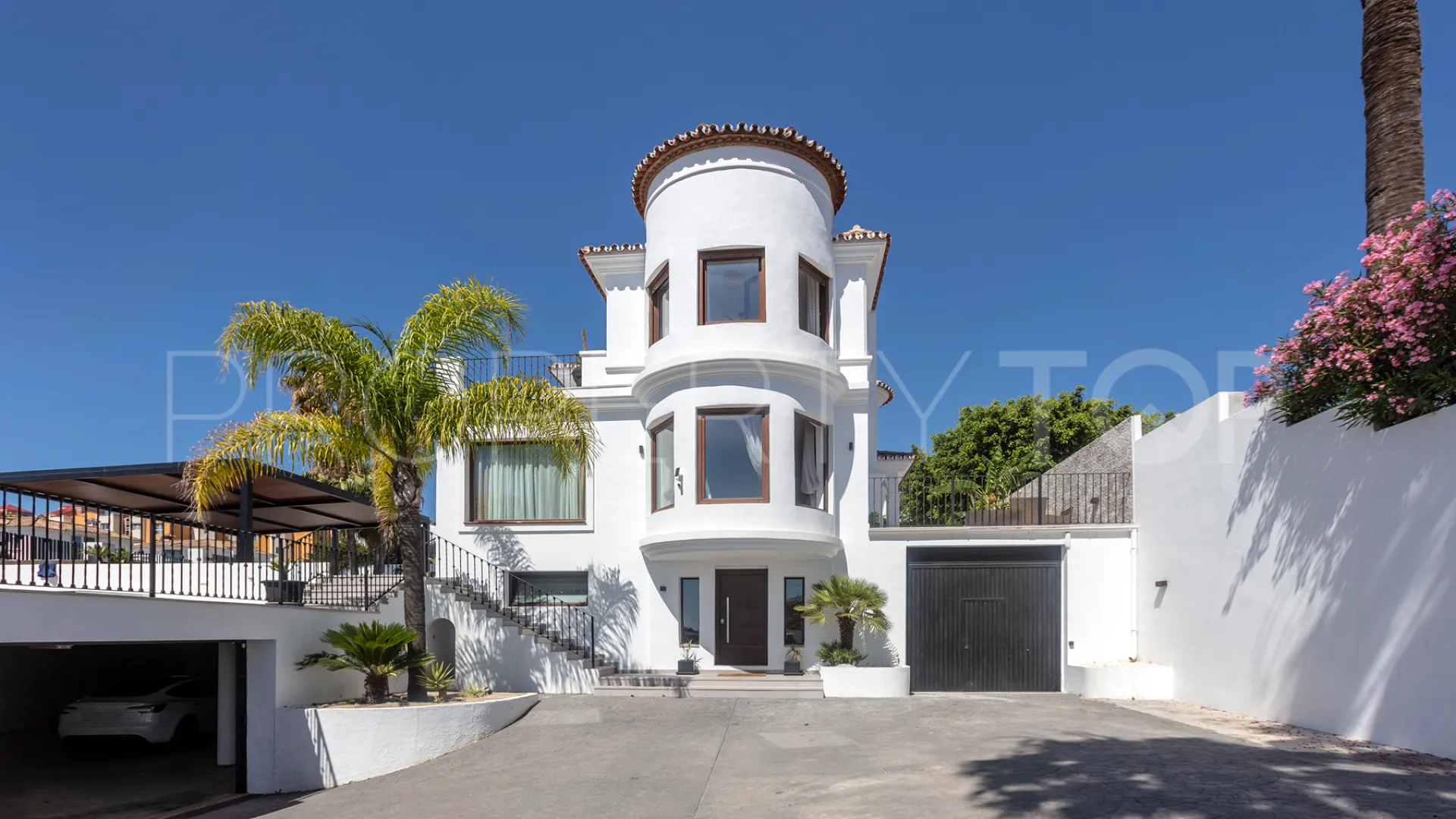 6 bedrooms villa for sale in Mar y Monte
