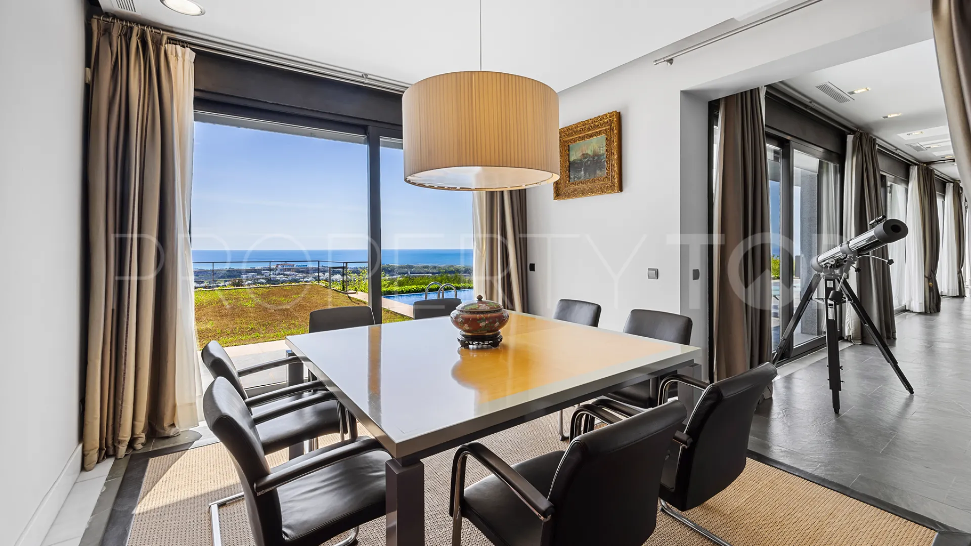 Comprar villa en Los Altos de Marbella de 5 dormitorios