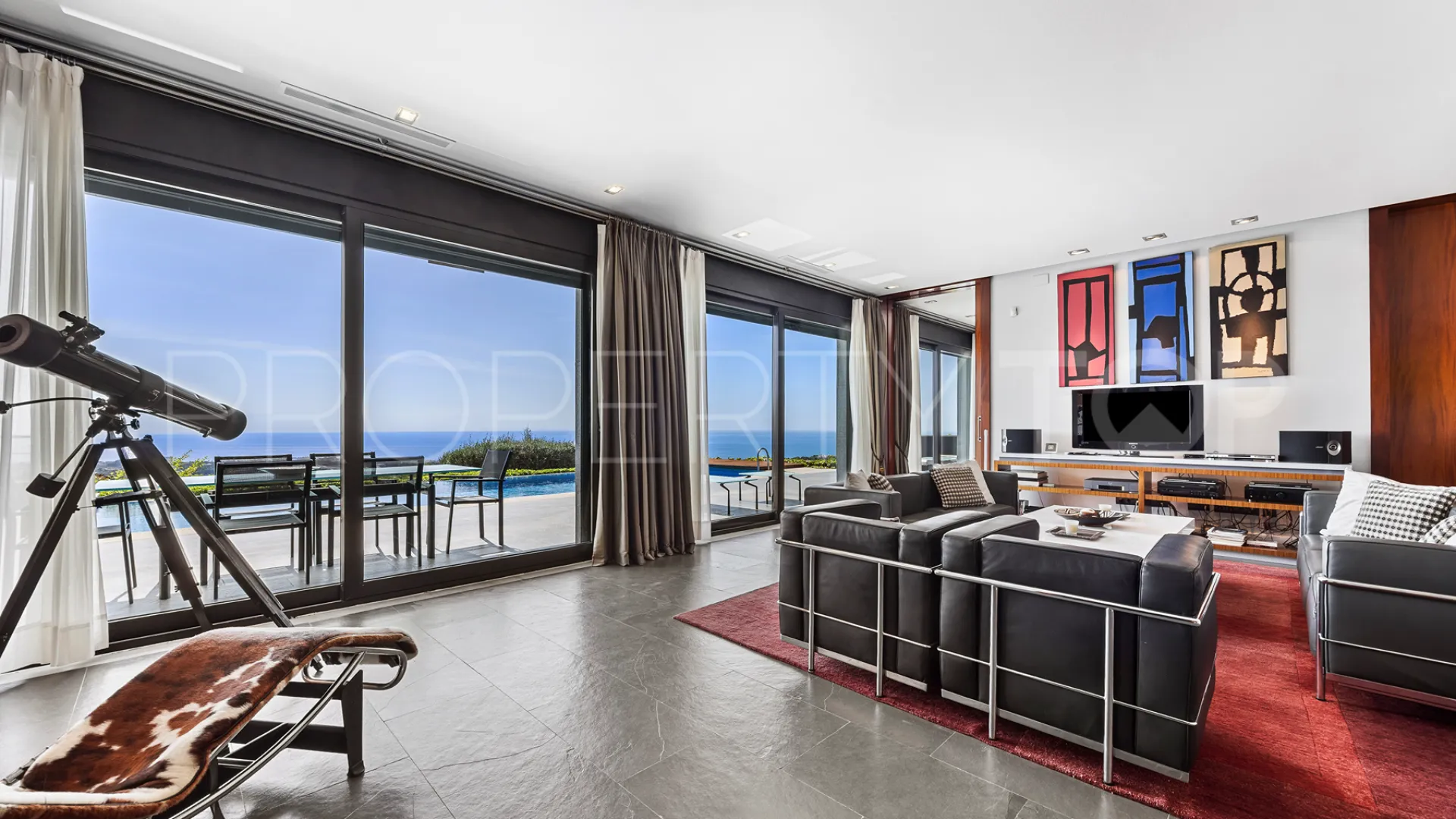 Comprar villa en Los Altos de Marbella de 5 dormitorios