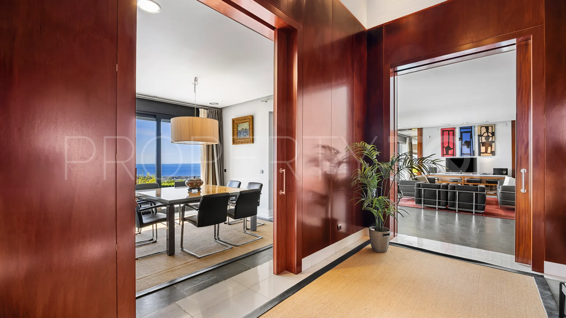 Comprar villa en Los Altos de Marbella de 5 dormitorios