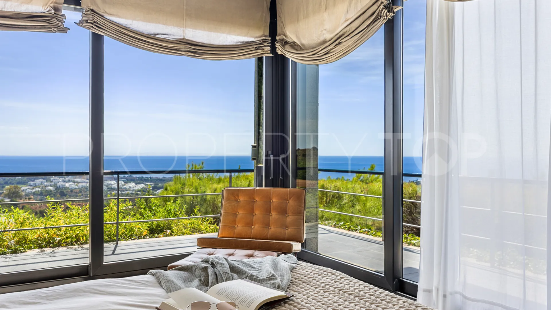 Comprar villa en Los Altos de Marbella de 5 dormitorios