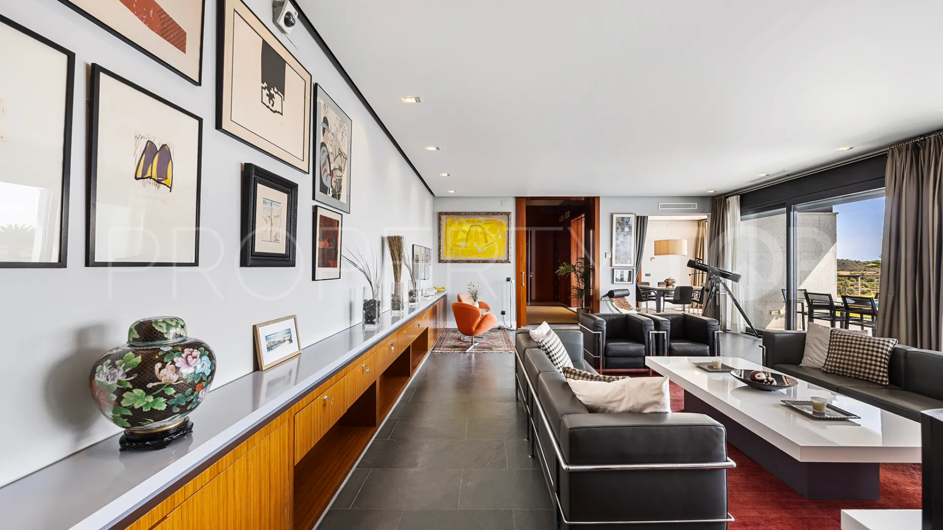 Comprar villa en Los Altos de Marbella de 5 dormitorios
