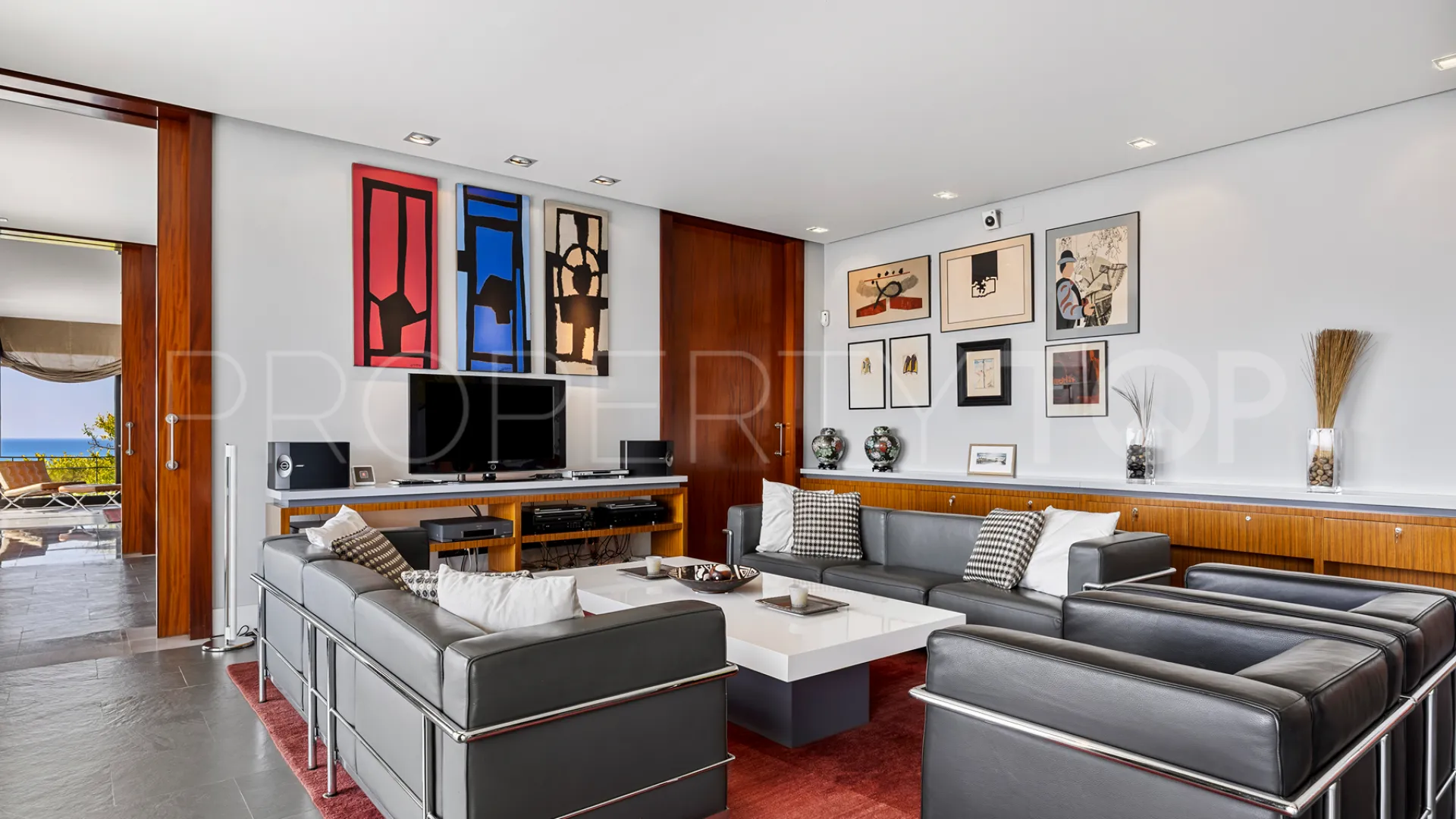 Comprar villa en Los Altos de Marbella de 5 dormitorios