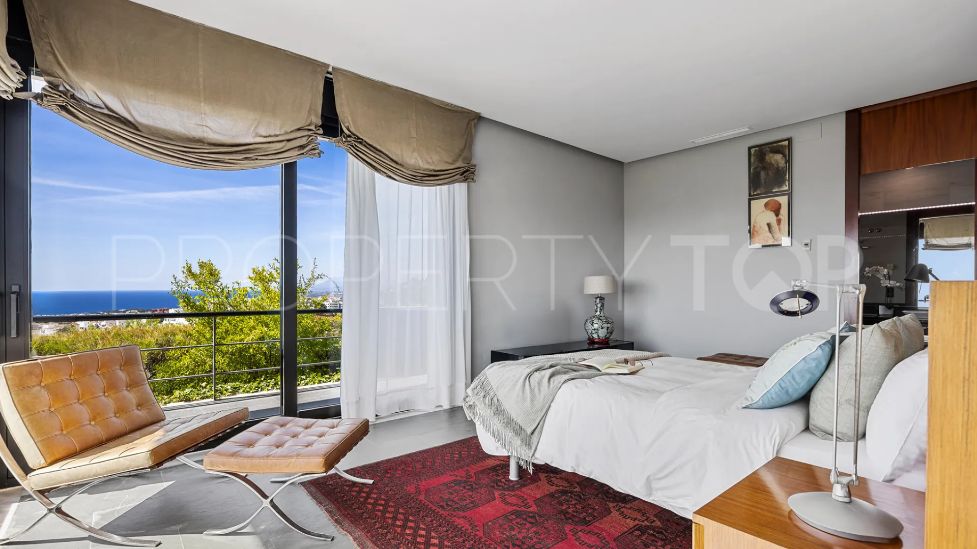 Comprar villa en Los Altos de Marbella de 5 dormitorios