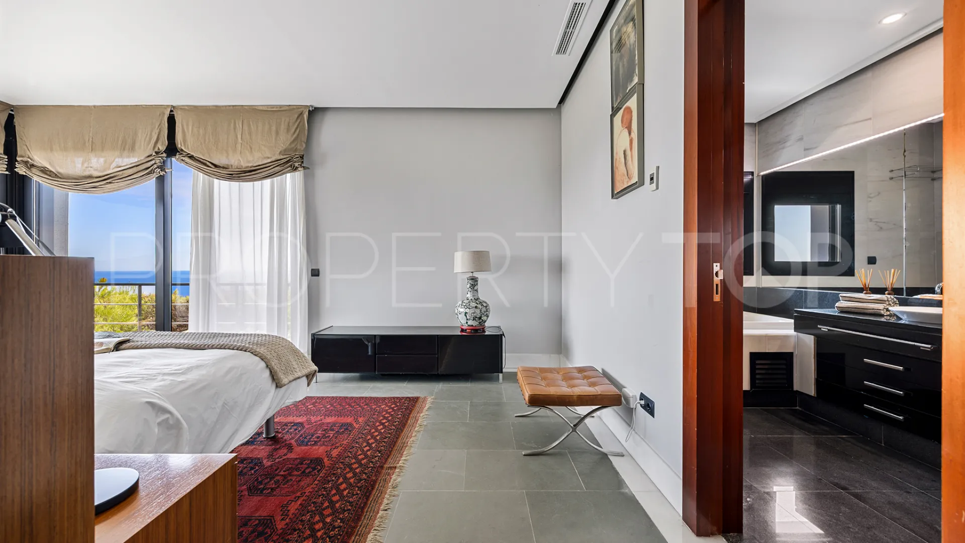 Comprar villa en Los Altos de Marbella de 5 dormitorios