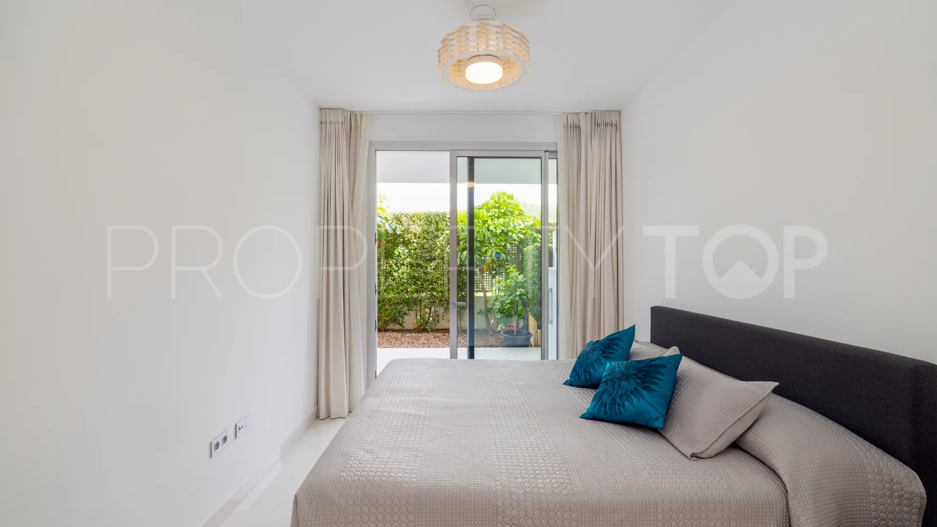 Las Jacarandas, apartamento de 3 dormitorios en venta