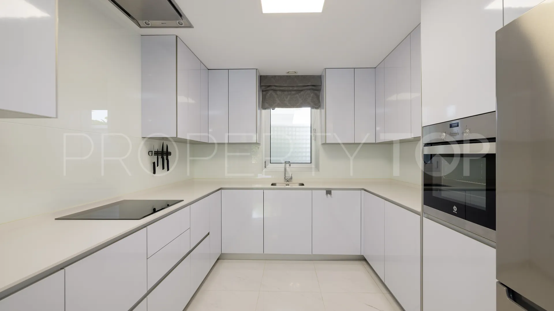 Las Jacarandas, apartamento de 3 dormitorios en venta