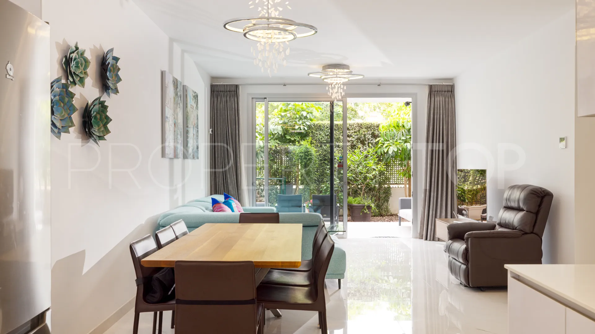 Las Jacarandas, apartamento de 3 dormitorios en venta