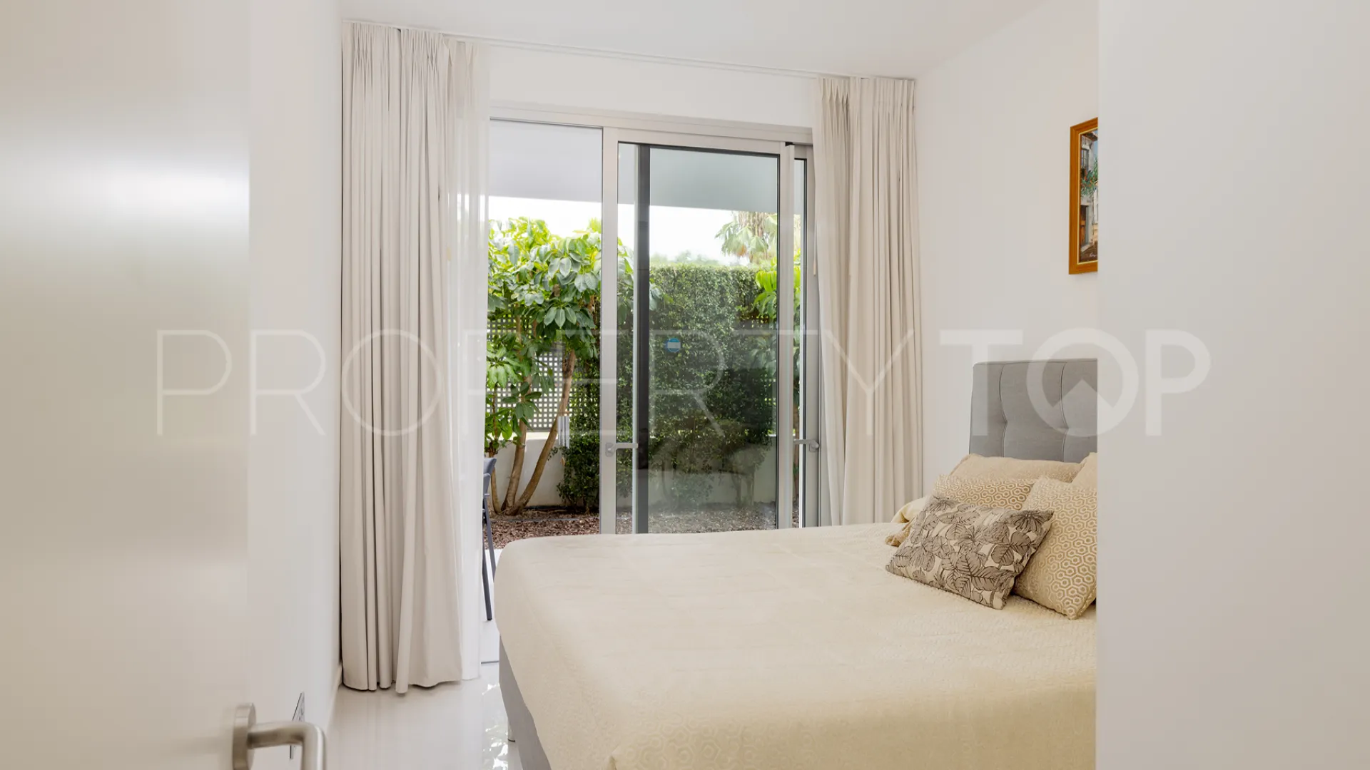 Las Jacarandas, apartamento de 3 dormitorios en venta