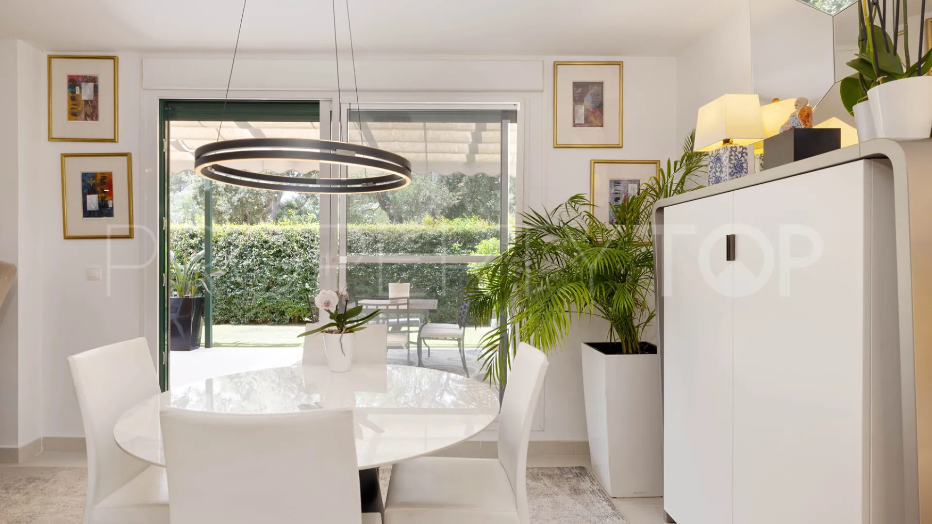 For sale apartment with 3 bedrooms in Sphere