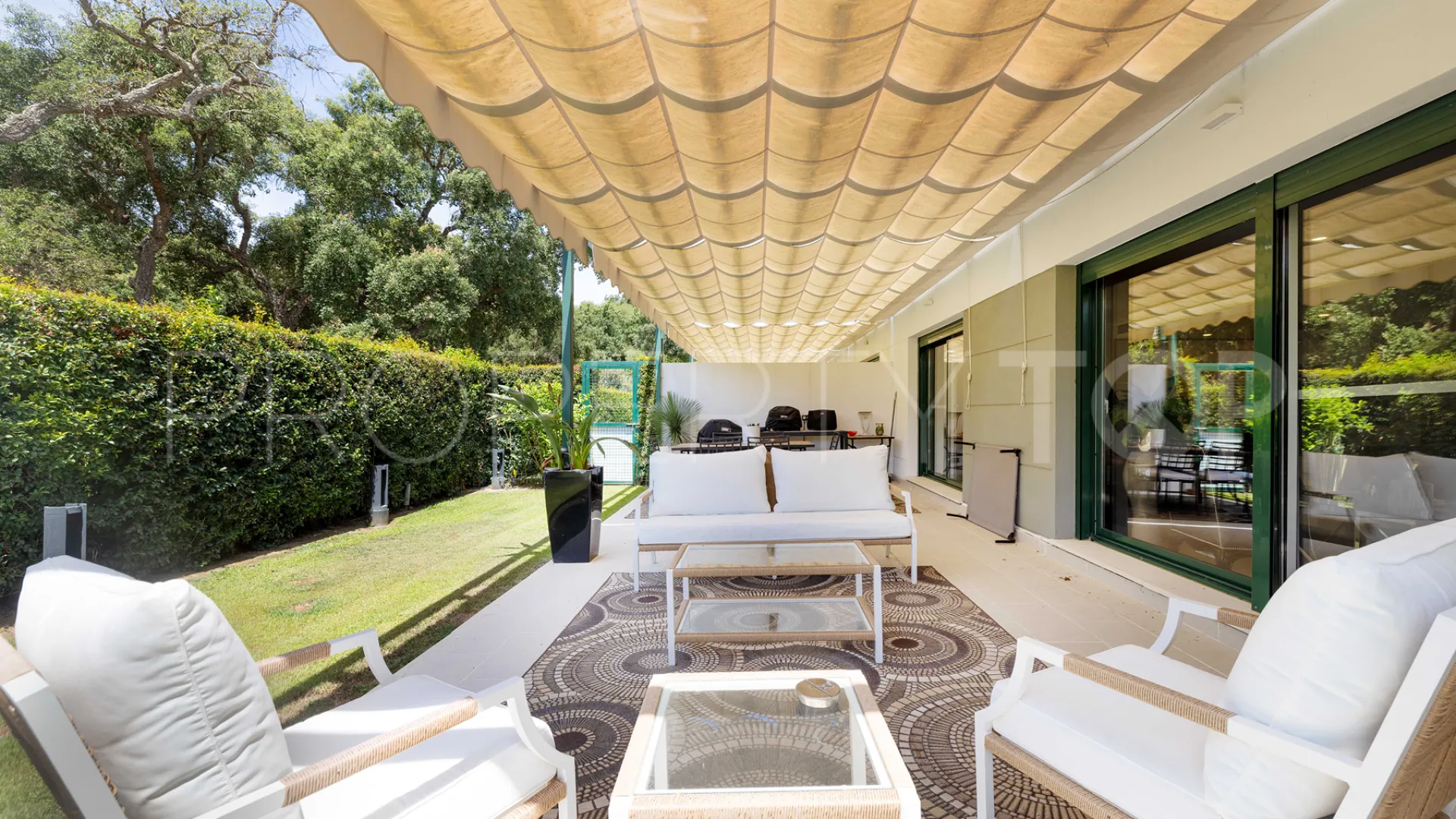 For sale apartment with 3 bedrooms in Sphere