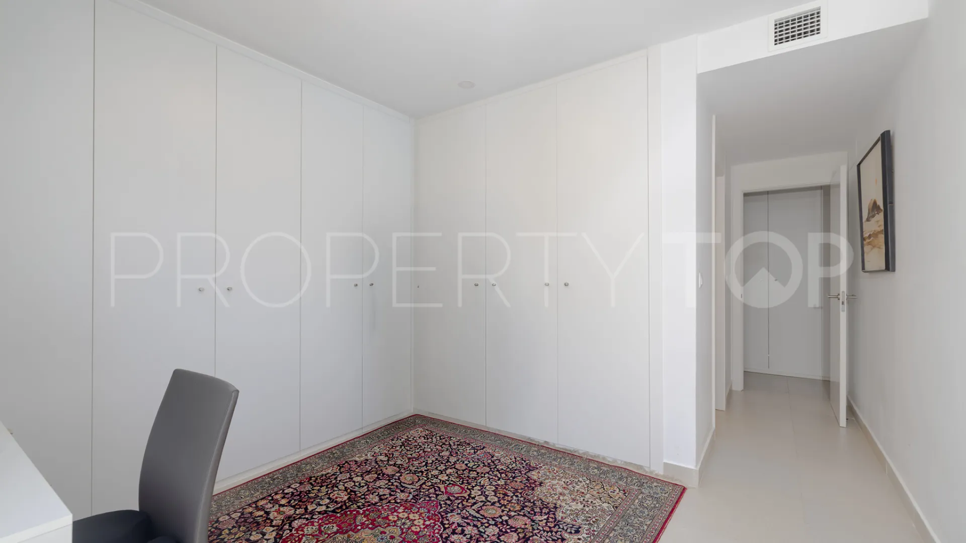 For sale apartment with 3 bedrooms in Sphere
