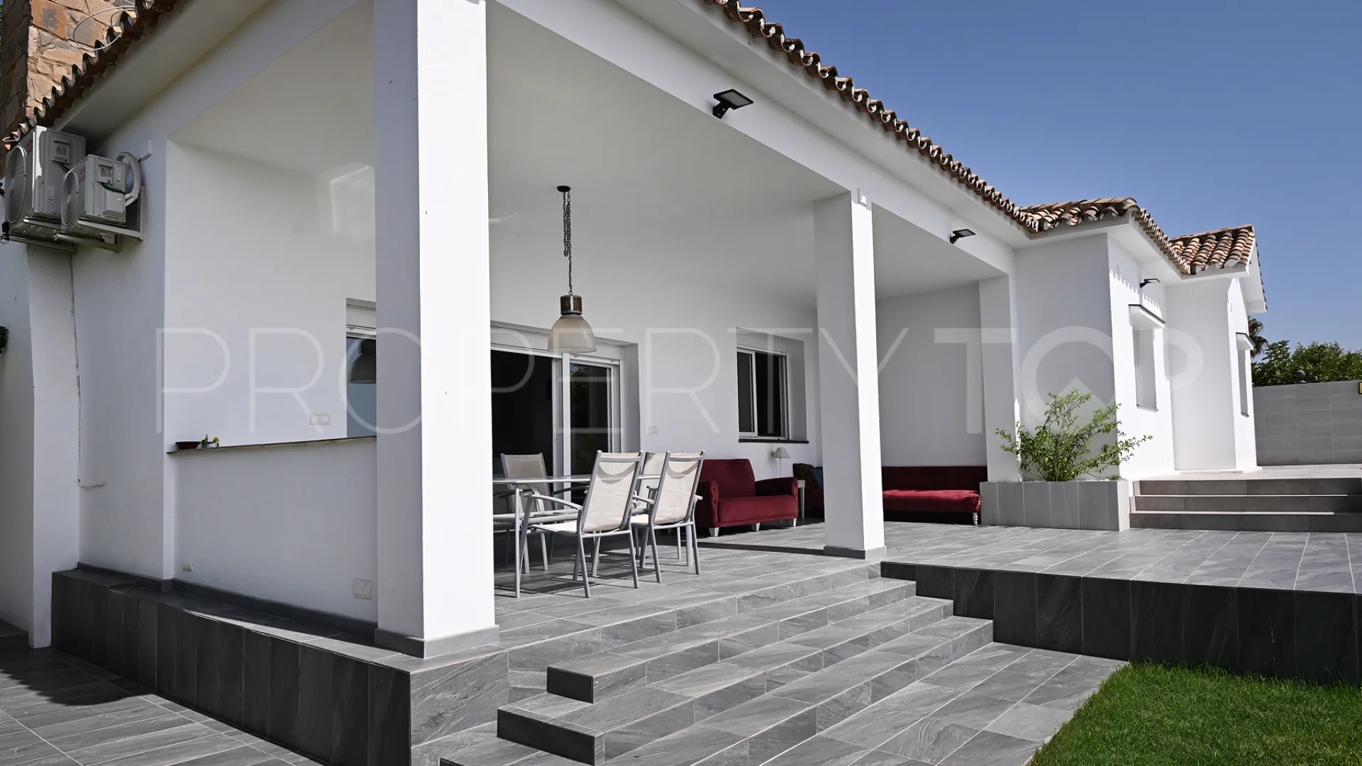 Buy villa in Cortijo de Maza - El Olivar with 4 bedrooms
