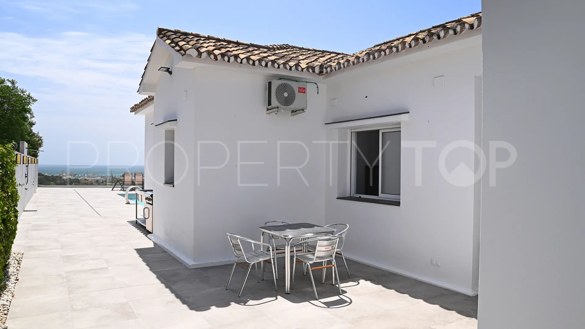 Buy villa in Cortijo de Maza - El Olivar with 4 bedrooms